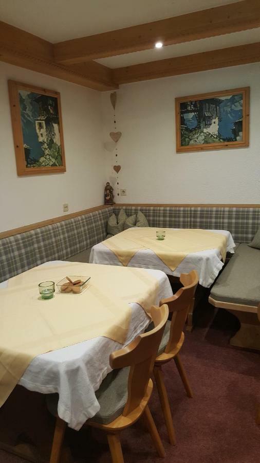 Pension Singer Birgitz エクステリア 写真